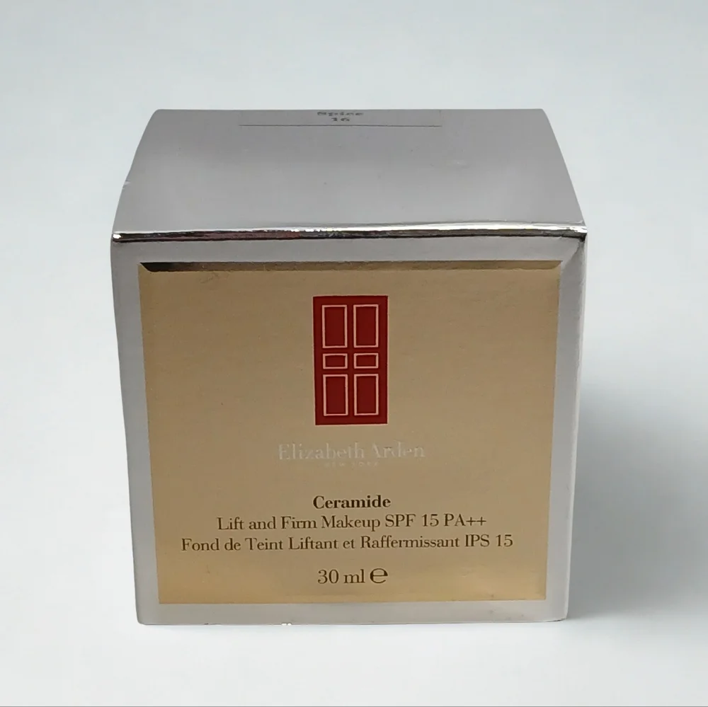 Elizabeth Arden Ceramide Lift and Firm Makeup SPF 15 | 30 ML